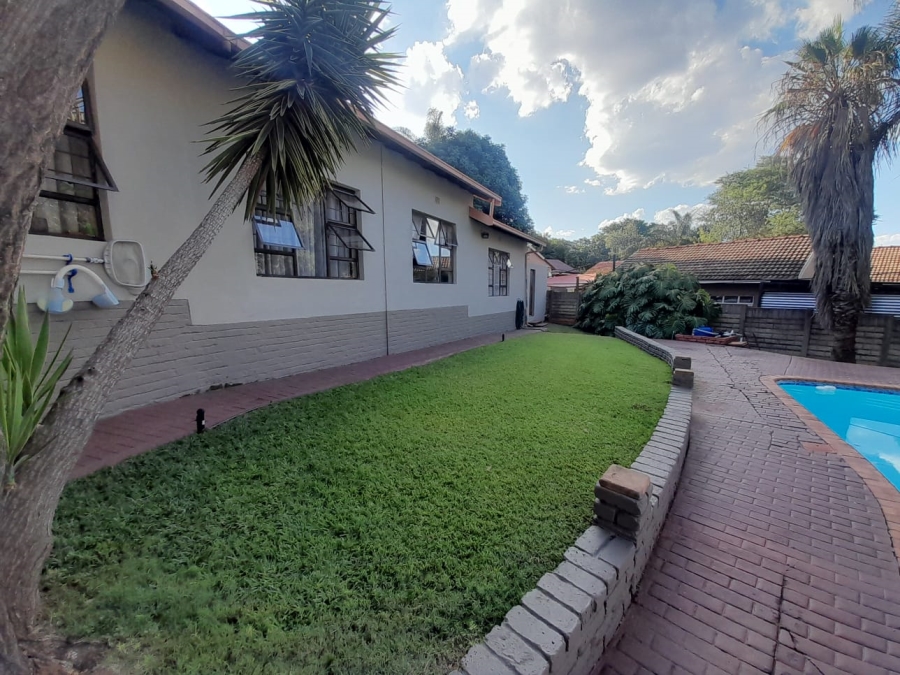 4 Bedroom Property for Sale in Safari Gardens North West